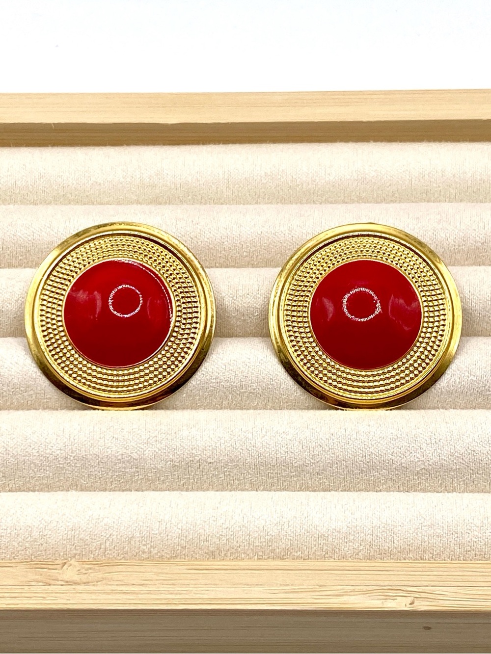 Vintage Gold-Tone Glossy Red Enamel Round Clip-On Earrings